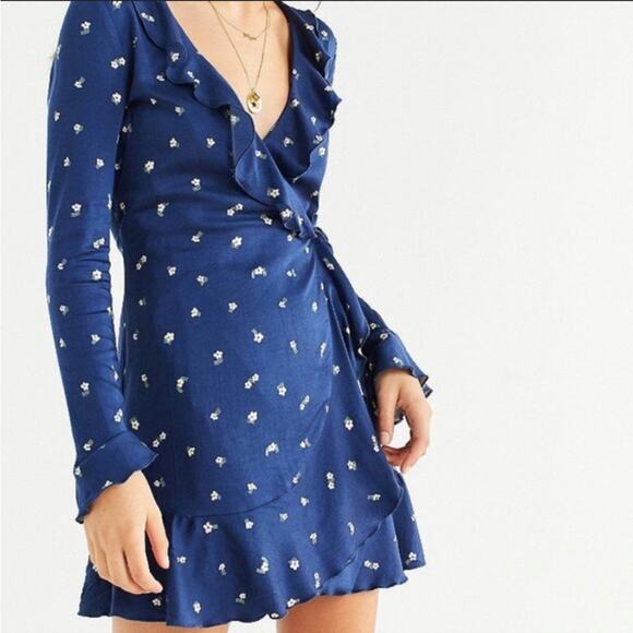 Urban Outfitters Dresses & Skirts - Urban Outfitters Floral Wrap Dress Size XS
